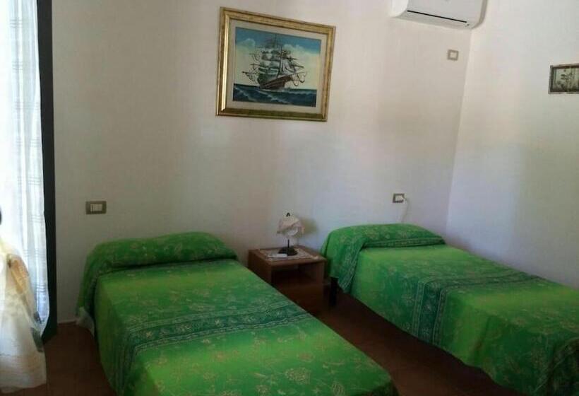 Номер Deluxe Вид на Сад, B&b Da Giusy