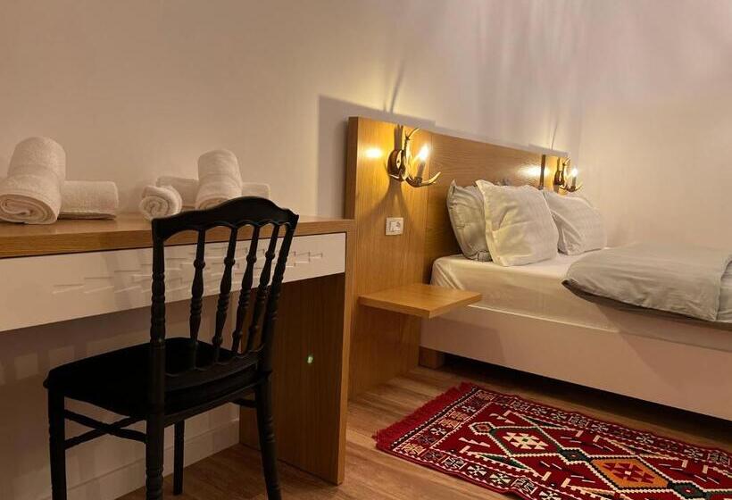 스탠다드 룸 킹사이즈 침대, Chestnut Hill