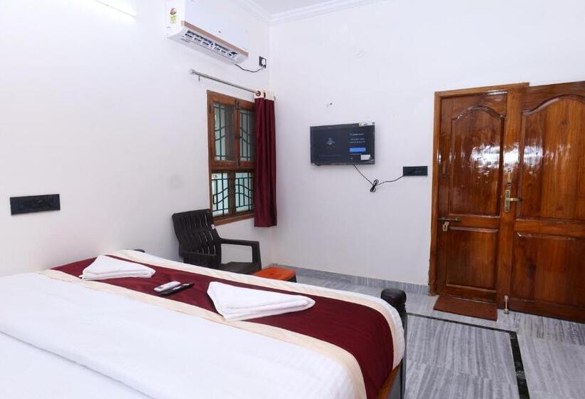 Стандартный Номер Кровать Кинг, Sris Guest House