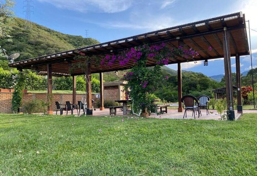 Четырехместный Номер Deluxe, Hacienda La Tulia Eco