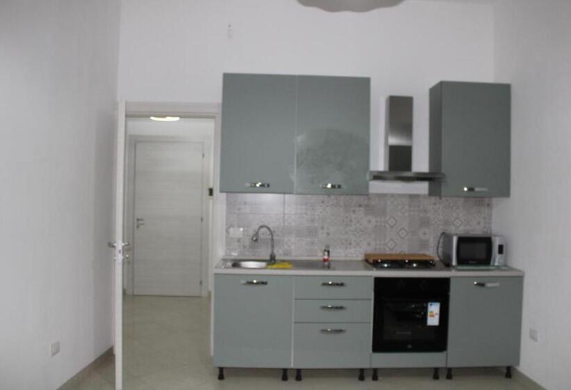Трехместный Номер Стандарт с Балконом, Affittacamere Monte Olimpo