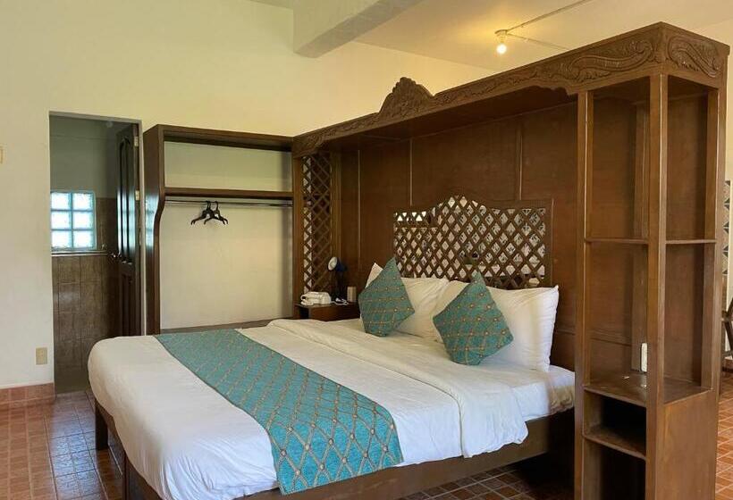 إستوديو قياسى, Villa Apolonia Resort