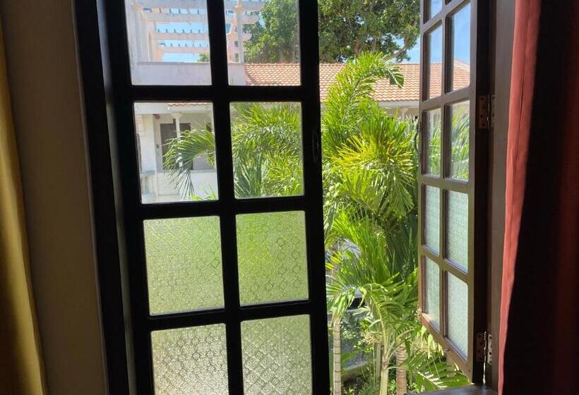 إستوديو قياسى, Villa Apolonia Resort