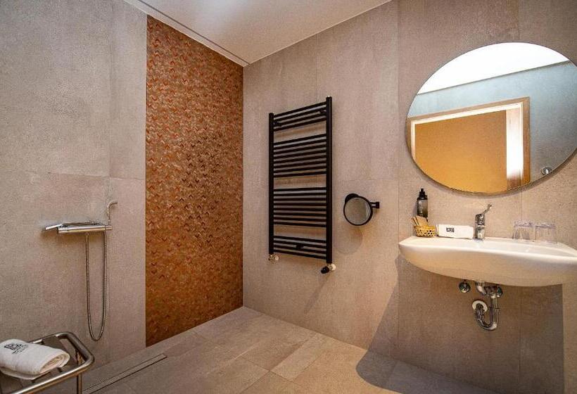 Студия Стандарт, Bordűr Wellness Hotel Superior és Szőnyegmúzeum