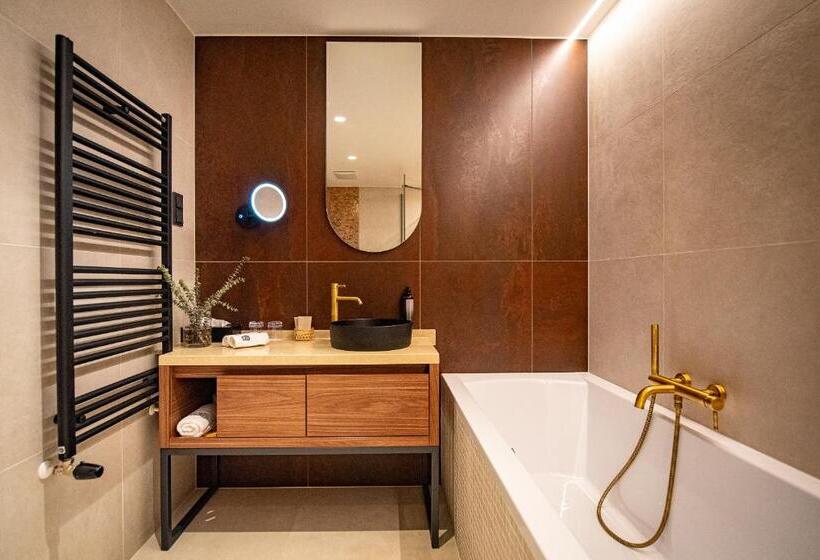 Семейный Номер Superior, Bordűr Wellness Hotel Superior és Szőnyegmúzeum
