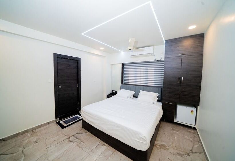 Номер Deluxe, Fabhotel Brk Iconic Residency