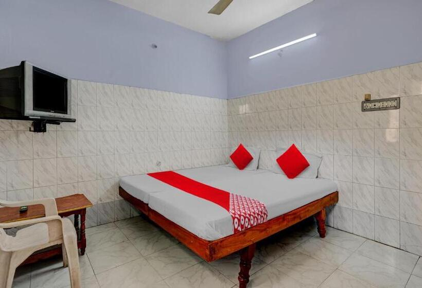 Standard Szoba, Oyo Sai Ganesh Deluxe Lodge