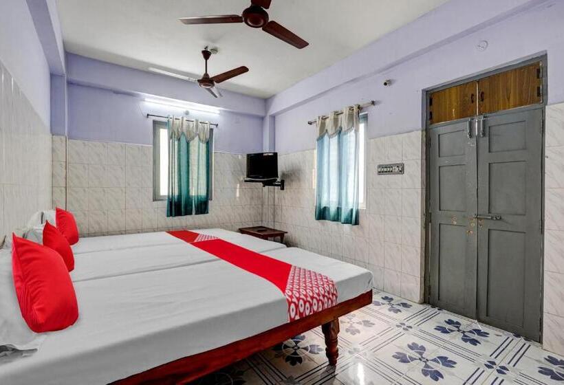Standard Szoba, Oyo Sai Ganesh Deluxe Lodge