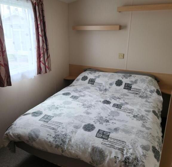 Апартаменты 1 Спальня, Sam S Caravan Hire Coastfield Holiday Village Ingoldmells