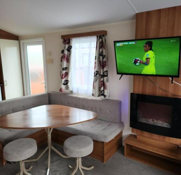 Апартаменты 1 Спальня, Sam S Caravan Hire Coastfield Holiday Village Ingoldmells