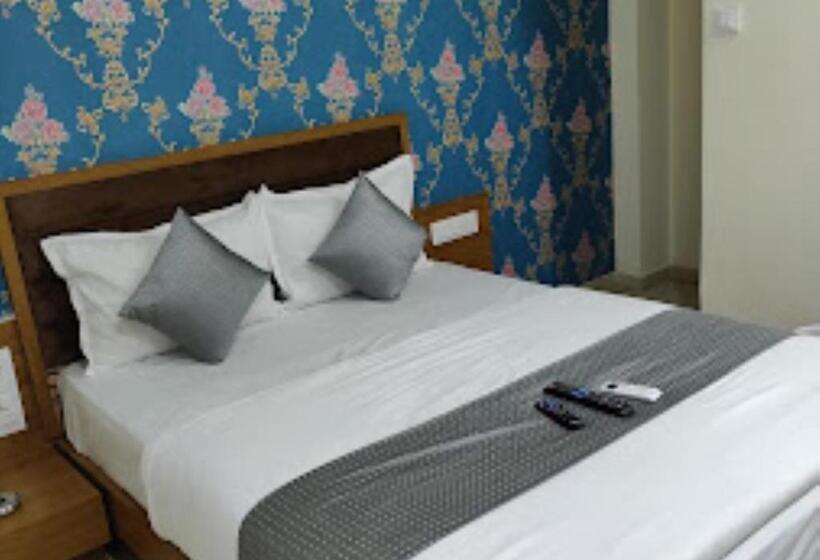 Номер Deluxe, Sg Ac Rooms Vadodara