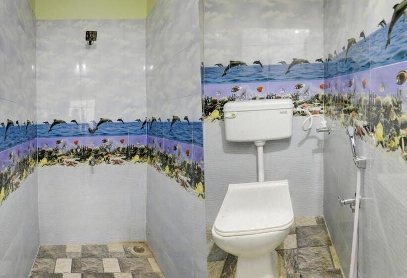 Трехместный Номер Классика, Spot On Hotel Pearl