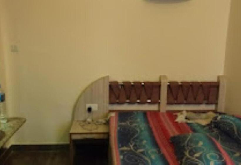 Номер Стандарт, Rahul Guest House Varanasi