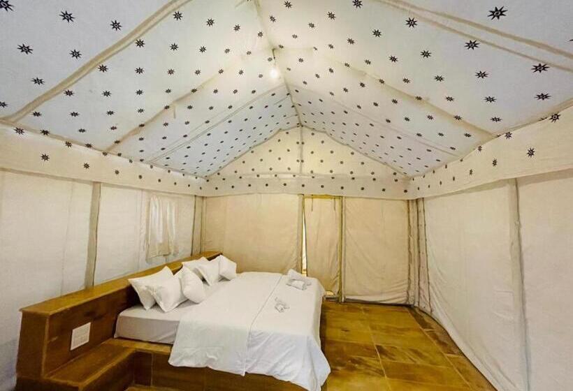 Standard Tent, Rising Star Desert Camp