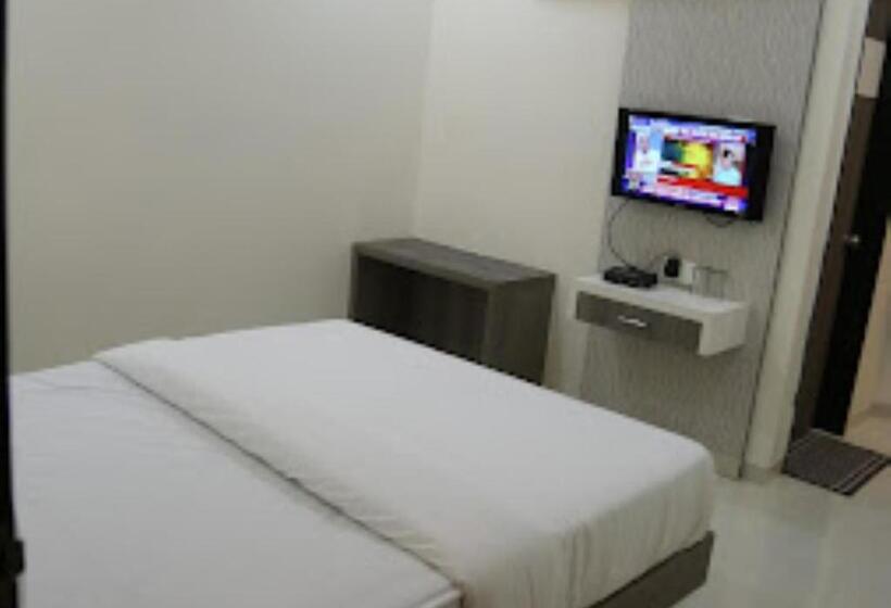 Номер Deluxe, Lotus Chandrapur