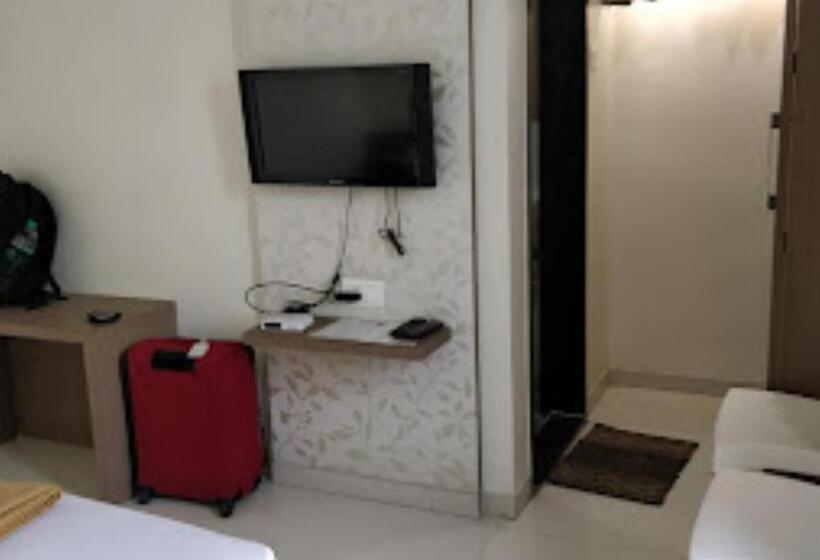 Номер Deluxe, Lotus Chandrapur