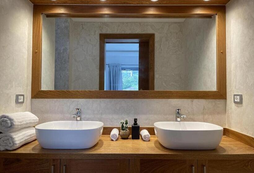 Апартаменты Пентхаус 1 Спальня, Los Peacocks   Premier Accommodations