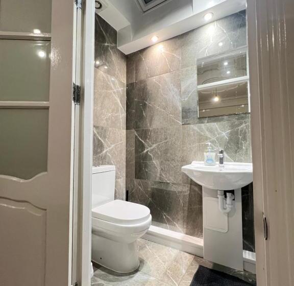 Номер Стандарт, Stayeasy En Suite London