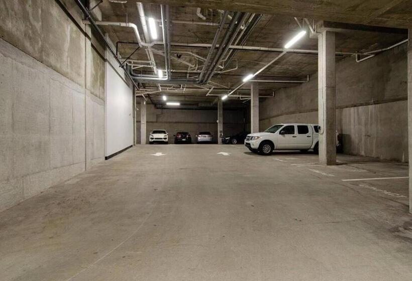 2 Yatak Odalı Daire, Spacioustwo Bdrm2bathrmlaundrygympaid Parking