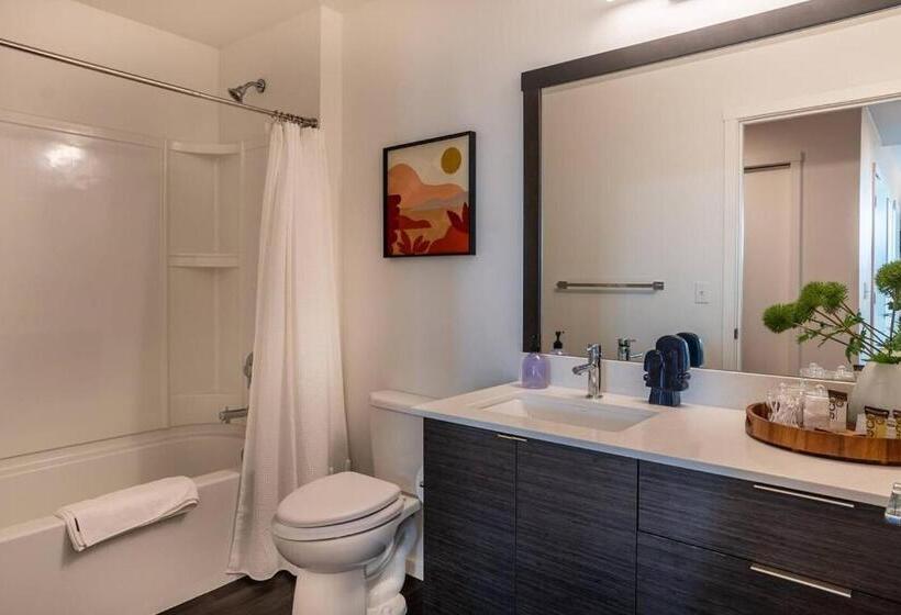 2 Yatak Odalı Daire, Spacioustwo Bdrm2bathrmlaundrygympaid Parking