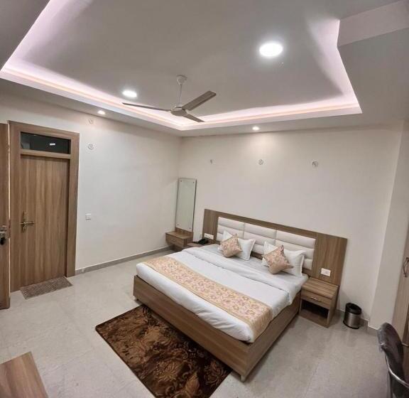 Стандартный Номер Кровать Кинг, Silver Bliss