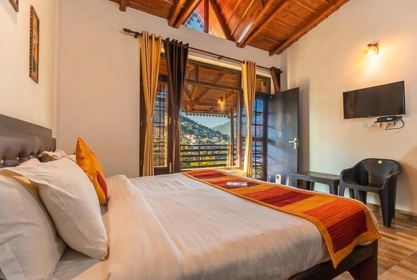 Номер Deluxe с Балконом, Upvan Inn Bhimtal