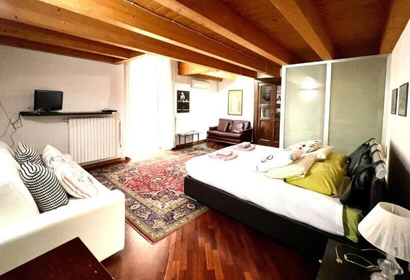 اتاق استاندارد, Saint Patrick Guest House