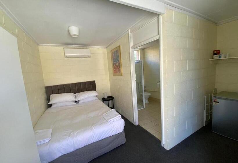 스탠다드 룸, Broken Hill