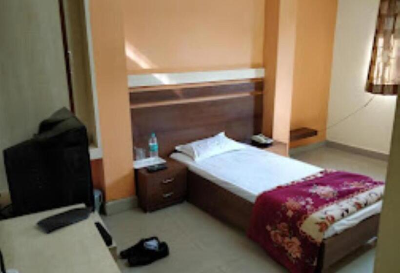 Номер Deluxe, Sai Darpan Chandrapur