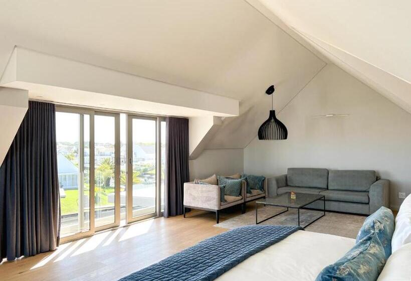 Номер Deluxe с Балконом, Sunset Lodge Guest House