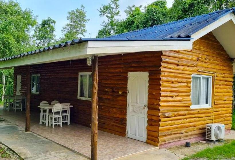 Вилла 2 Спальни, The Golden View Resort สวนผึ้ง