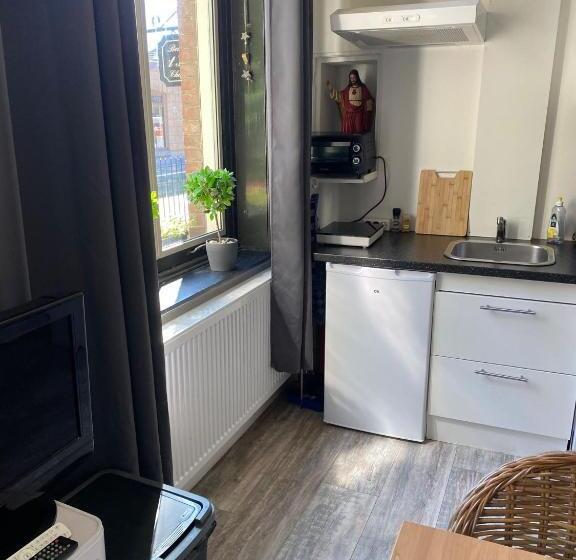 Apartament cu 1 dormitor parter, Klooster Mariadal Maastricht   Borgharen