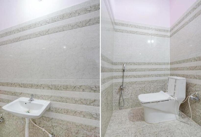 اتاق کلاسیک سه تخته, Oyo Sm Galaxy
