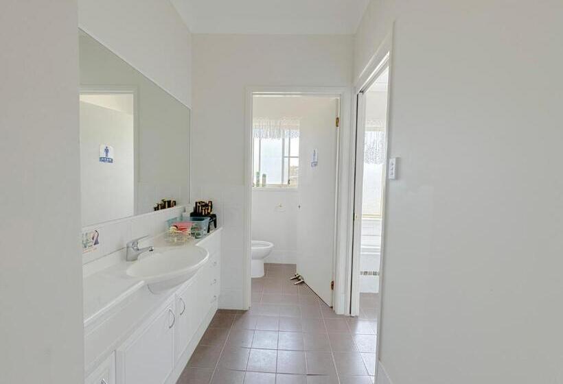 Дом 1 Спальня, Sydney Farm Stay    Live With Nature And Animals