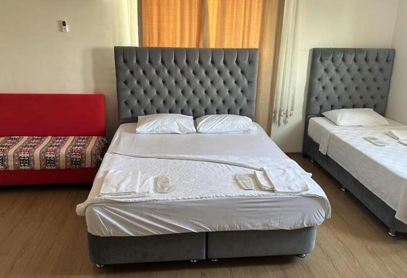 اتاق استاندارد سه نفره, Aqqa Residence