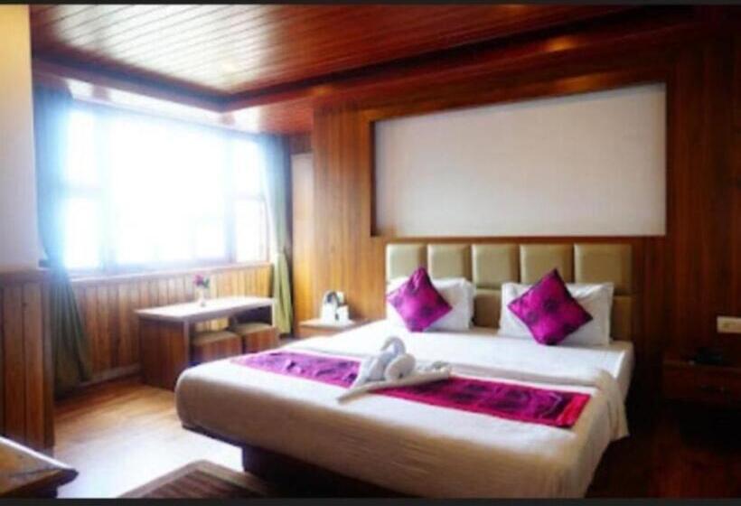 高级大房间, Dragon Inn, Gangtok