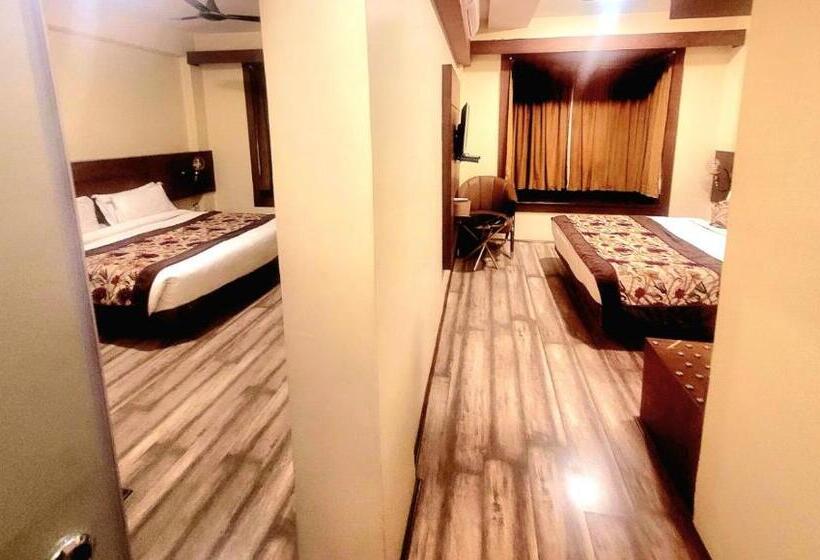 Quarto Familiar, Green Rooms, Vintage Luxury Near Dal Lake