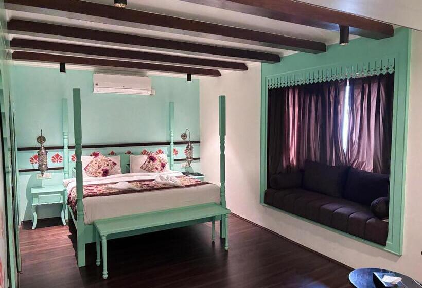 Номер Superior Кровать Кинг, Green Rooms, Vintage Luxury Near Dal Lake