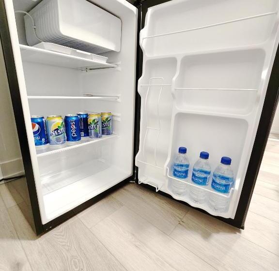 Номер Стандарт Совместная Ванная, Toronto Downtown Midtown North York Newly Built Modern Bright Room