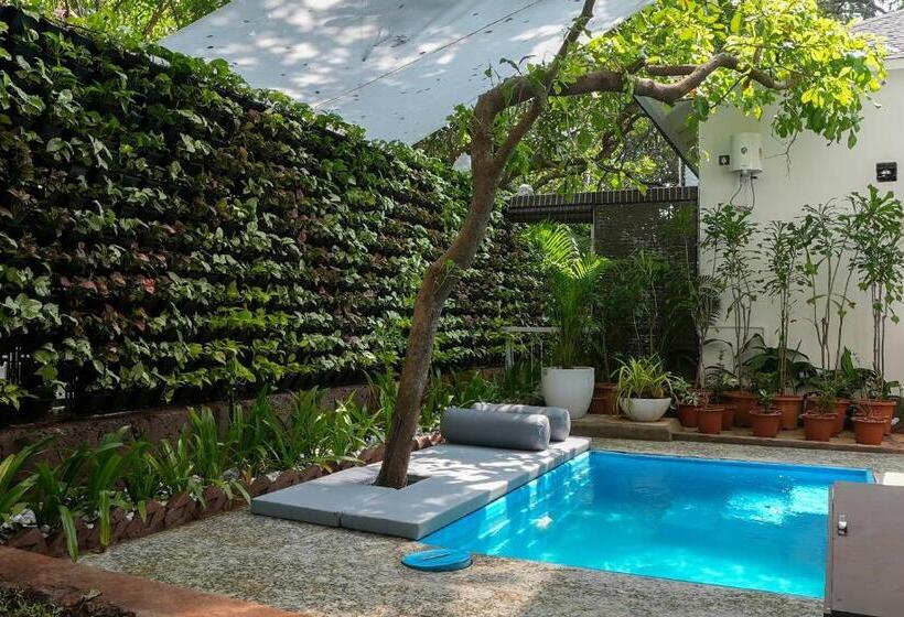 配有游泳池的小型套房, Swimup   Suites With Private Pool , Vagator