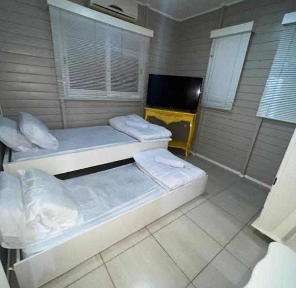 Quarto Estandar, Uluwatu