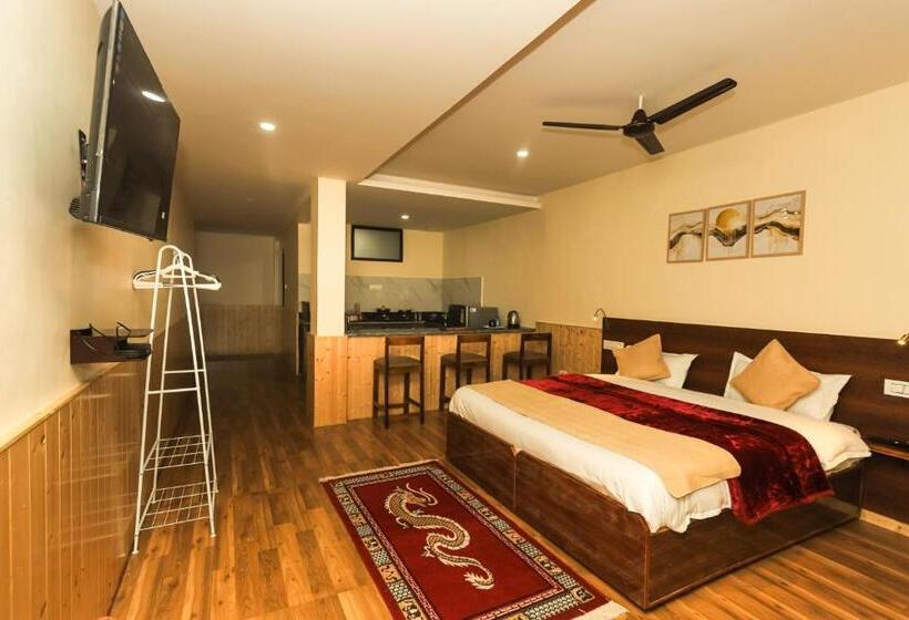 اتاق استاندارد با تخت بزرگ, Himalayan Suite