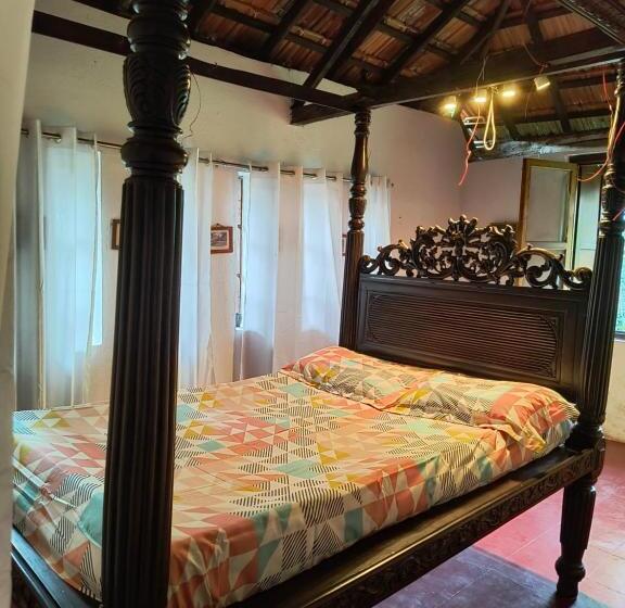 标准房带园景, Heritage House : The Honeymooners Houstel