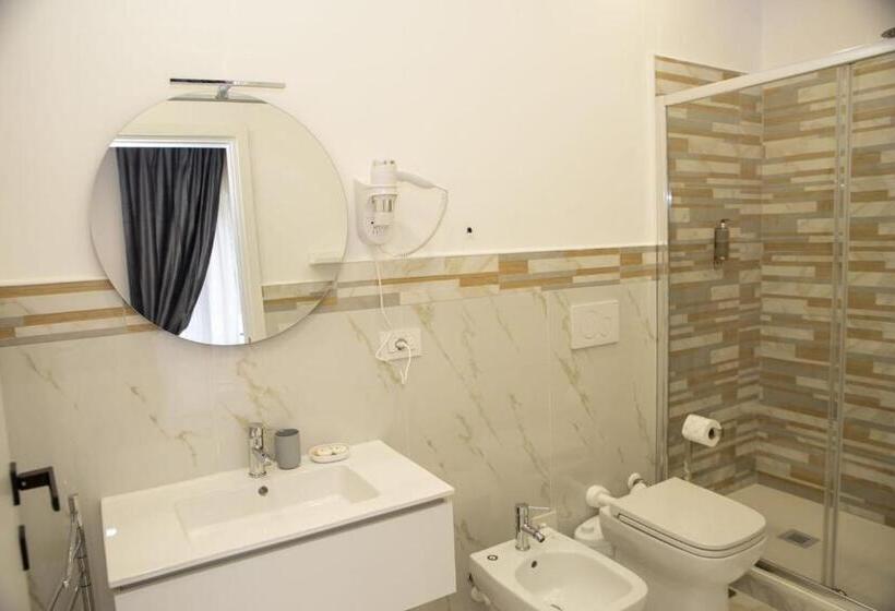 اتاق سوپریور چهار تخته, Quinto Apartments