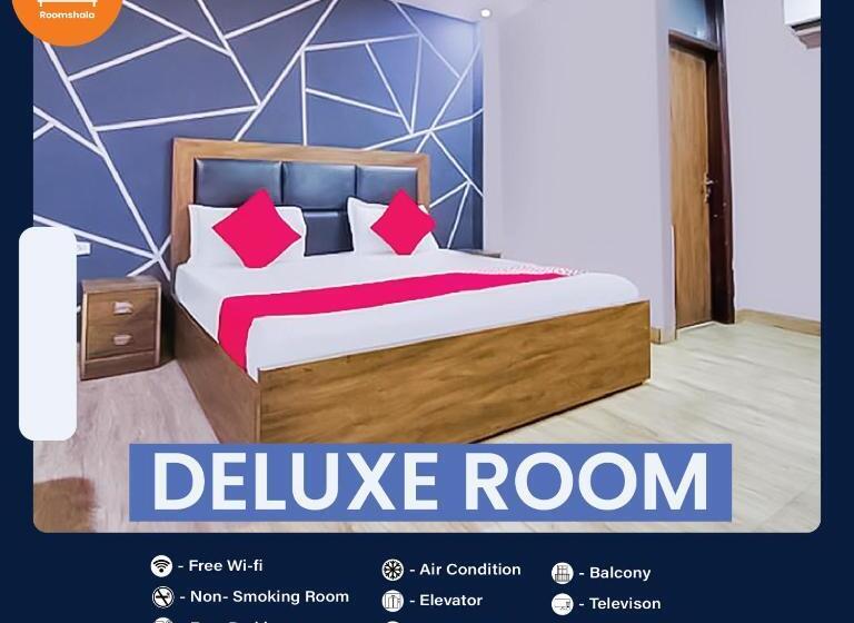 اتاق لوکس, Roomshala 121 Hotel Classic  Hazrat Nizamuddin Railway Station