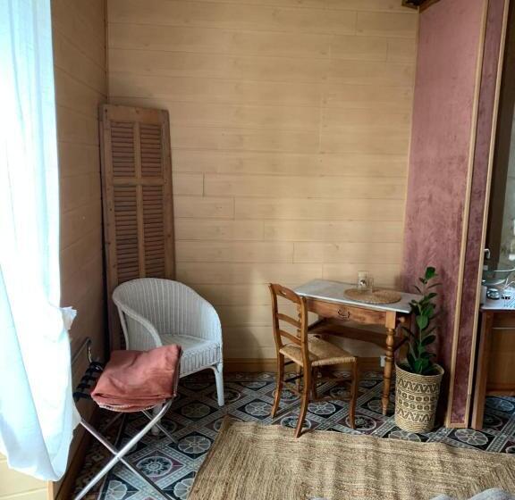 Номер Стандарт Вид на Сад, Maison Piffou