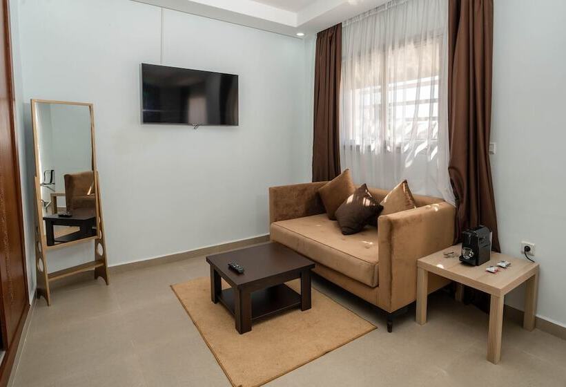 Studio Standard, Banasa Center