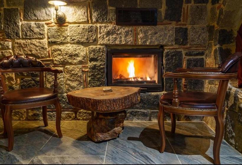 اتاق استاندارد با تخت بزرگ, Hobbit Chalet