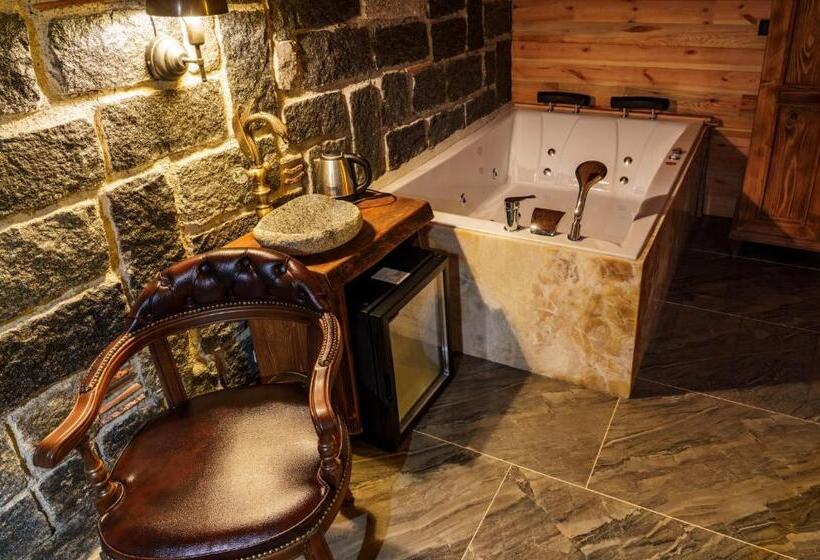 اتاق استاندارد با تخت بزرگ, Hobbit Chalet