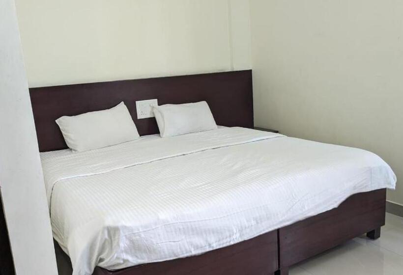 스탠다드 룸, Masterkey Properties Infopark Kochi
